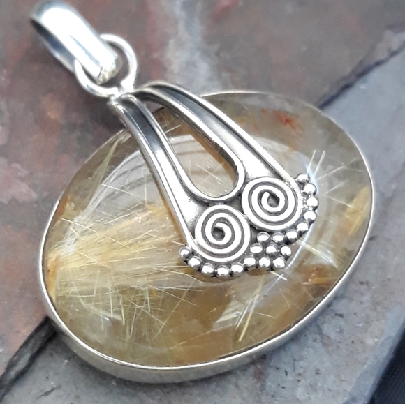 Golden Rutile in Quartz Sterling Silver Pendant - Picture 6 of 7